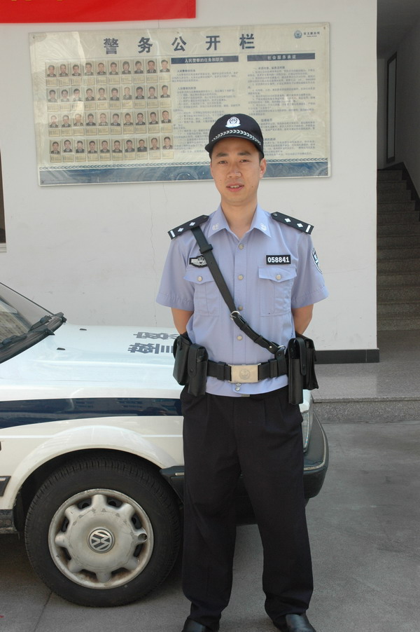 黄石兰山警察图片
